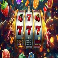 Suasana live casino dengan dealer kartu profesional di studio perjudian